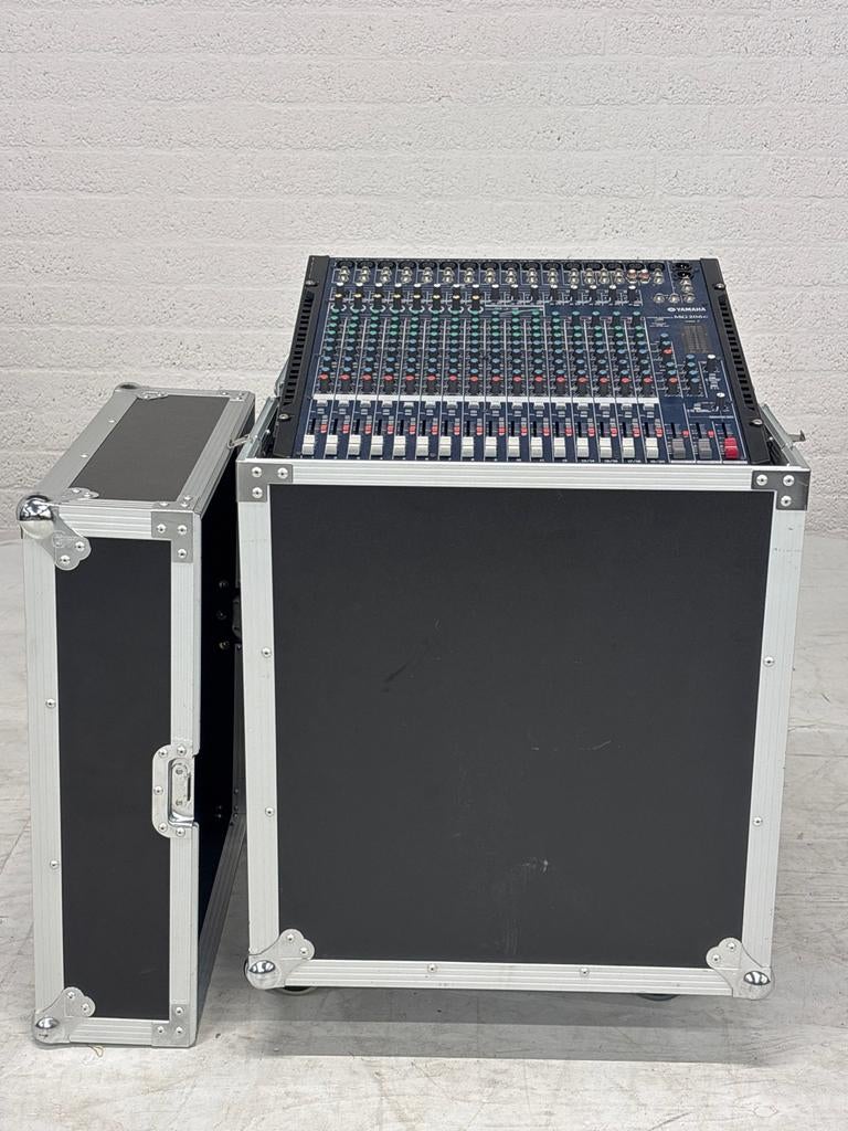 Yamaha MG206C Mengpaneel in Flightcase, Muziek en Instrumenten, Mengpanelen, Ophalen, Gebruikt, Microfooningang, Nvt