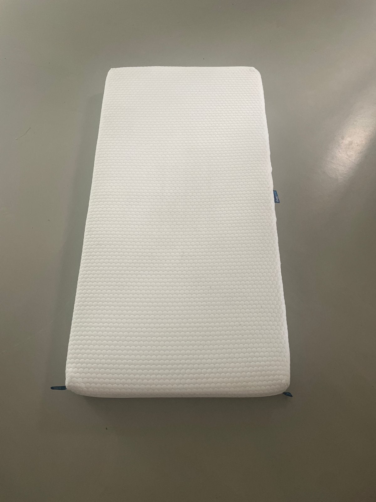 AeroSleep matras 70x140 cm incl topper, Ophalen, 190 cm of minder, Zo goed als nieuw, Matras