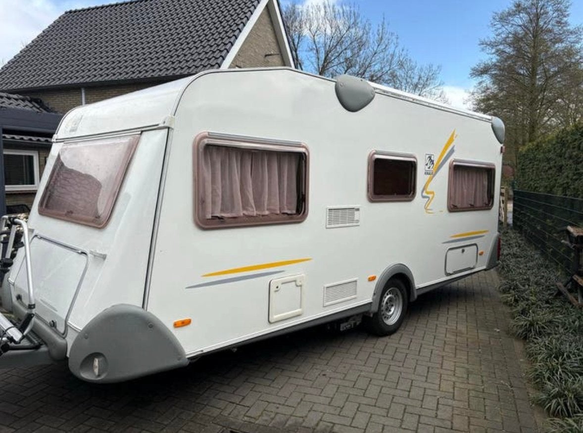 Knaus 500 caravan met mover, Vast bed, Rondzit, Particulier, Koelkast