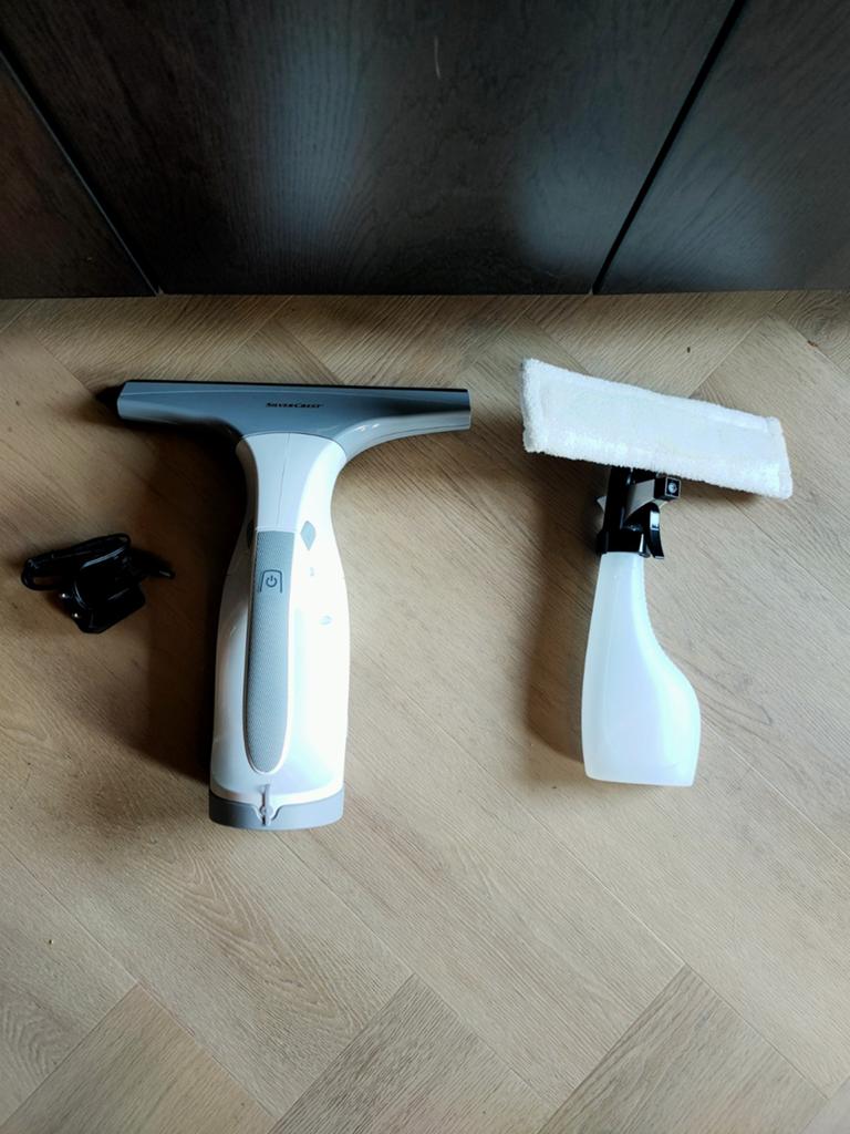 Elektrische raamwisser met spuitfles en microvezeldoek, Ophalen of Verzenden, Raamwisser of Trekker