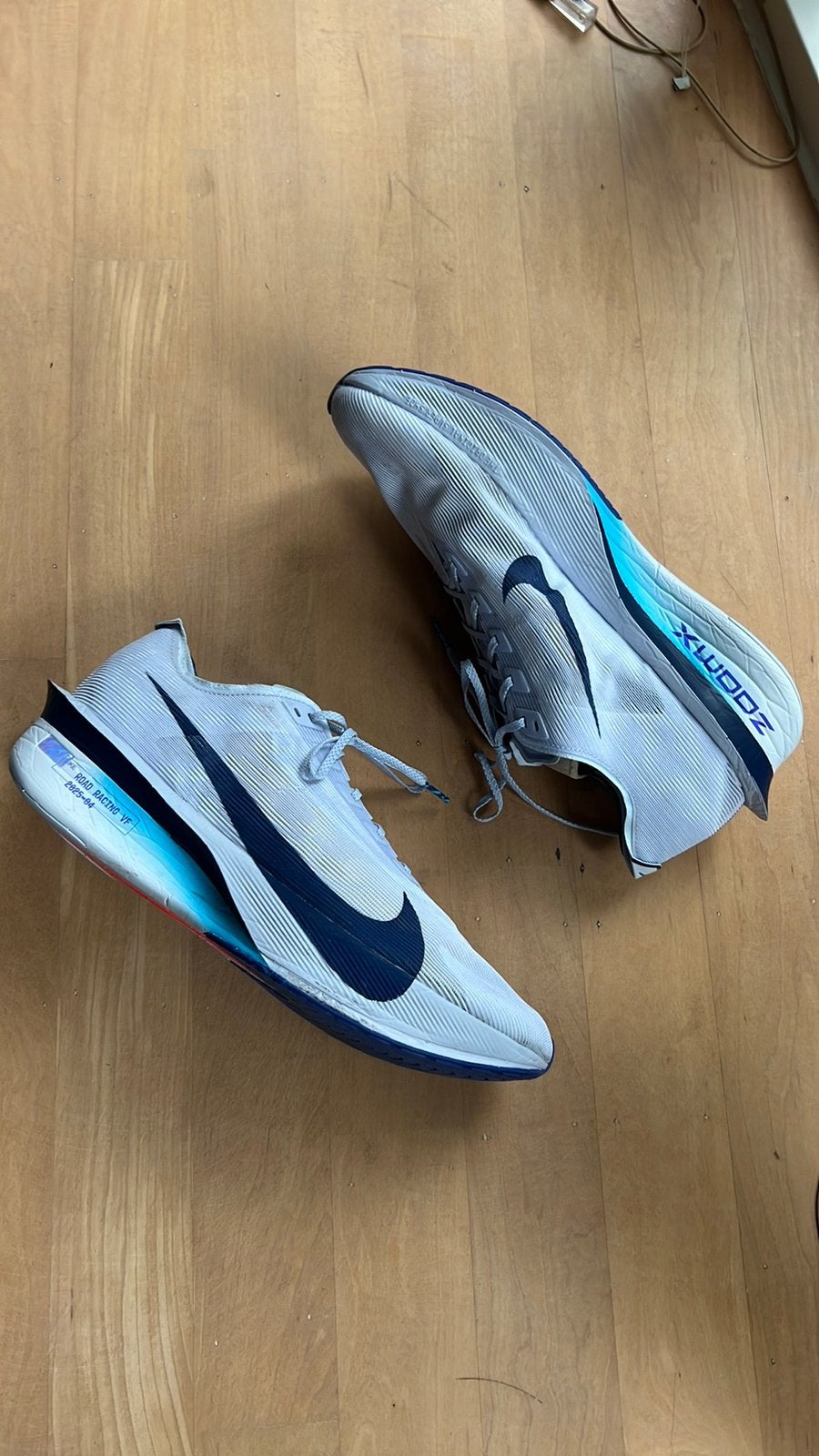 Nike ZoomX Vaporfly Next% 4 - Maat 47.5, Ophalen of Verzenden, Nieuw, Blauw, Sneakers of Gympen