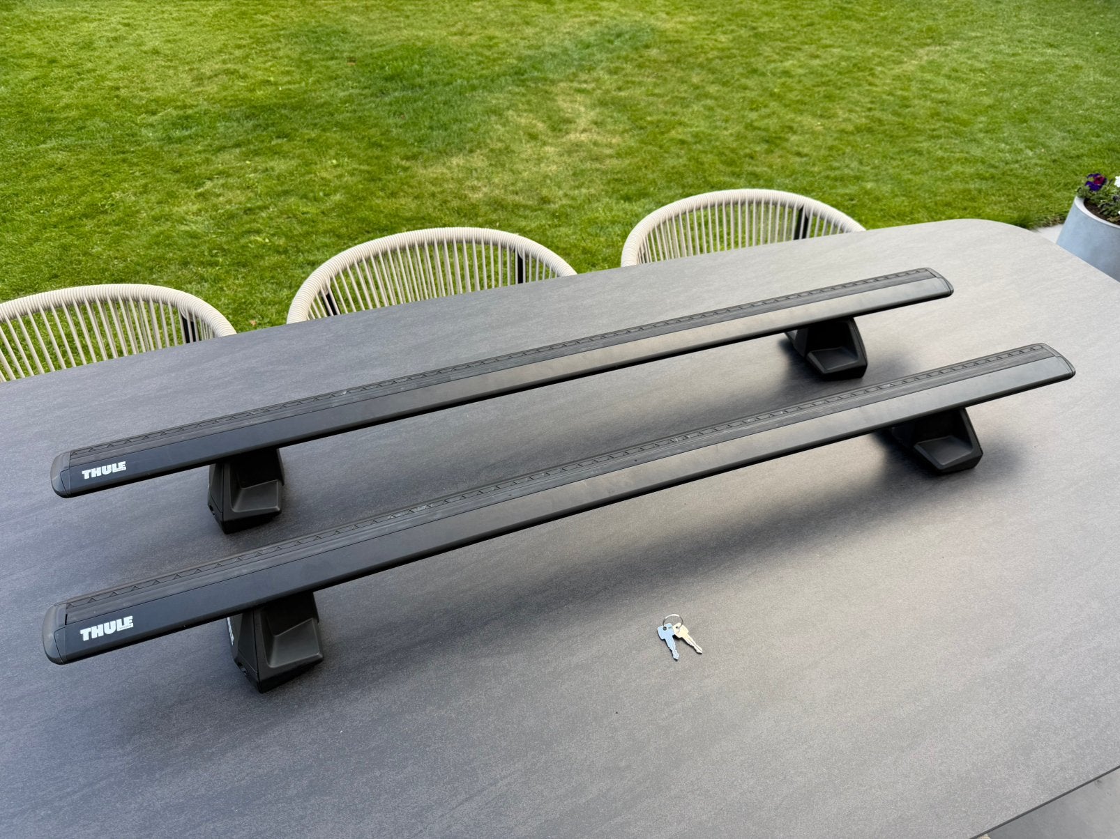 Thule WingBar Evo dakdragers 108 cm met voetenset 7105, Ophalen of Verzenden, Zo goed als nieuw