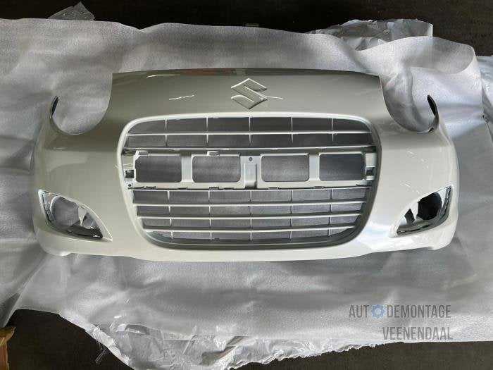 Voorbumper van een Suzuki Alto (ZHJ), Auto-onderdelen, Carrosserie en Plaatwerk, -, -, Nieuw, Ophalen of Verzenden
