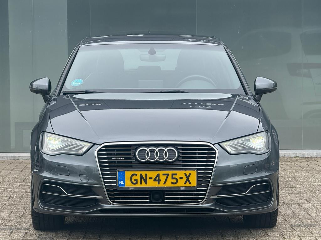 Audi A3 Sportback 1.4 e-tron PHEV S-Line Adaptief cruise|Nav, 8 kWh, Metallic lak, Gebruikt, 4 cilinders