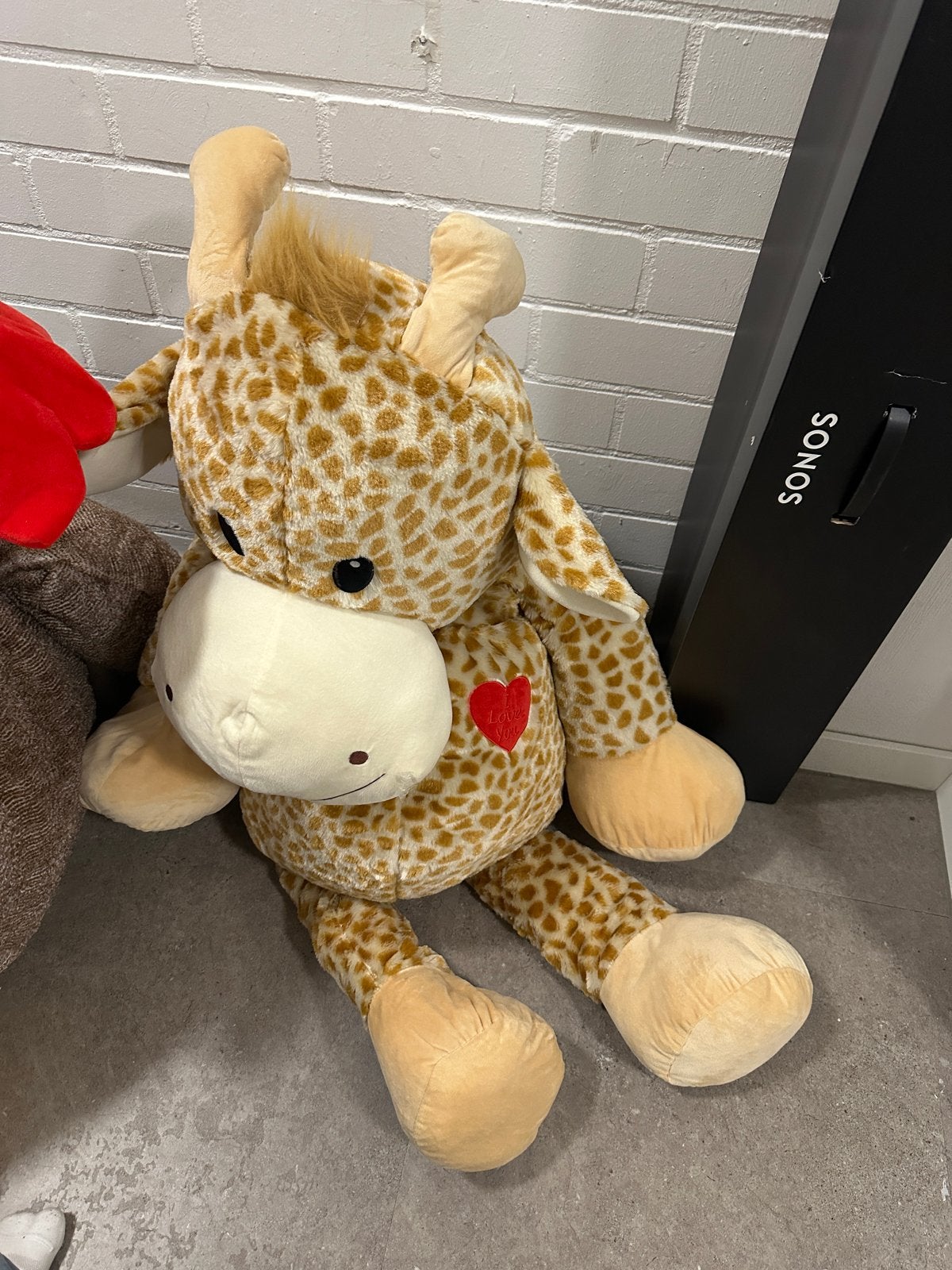 Grote knuffel - giraf met hartje, Overige merken, Giraf, Overige karakters, Nieuw