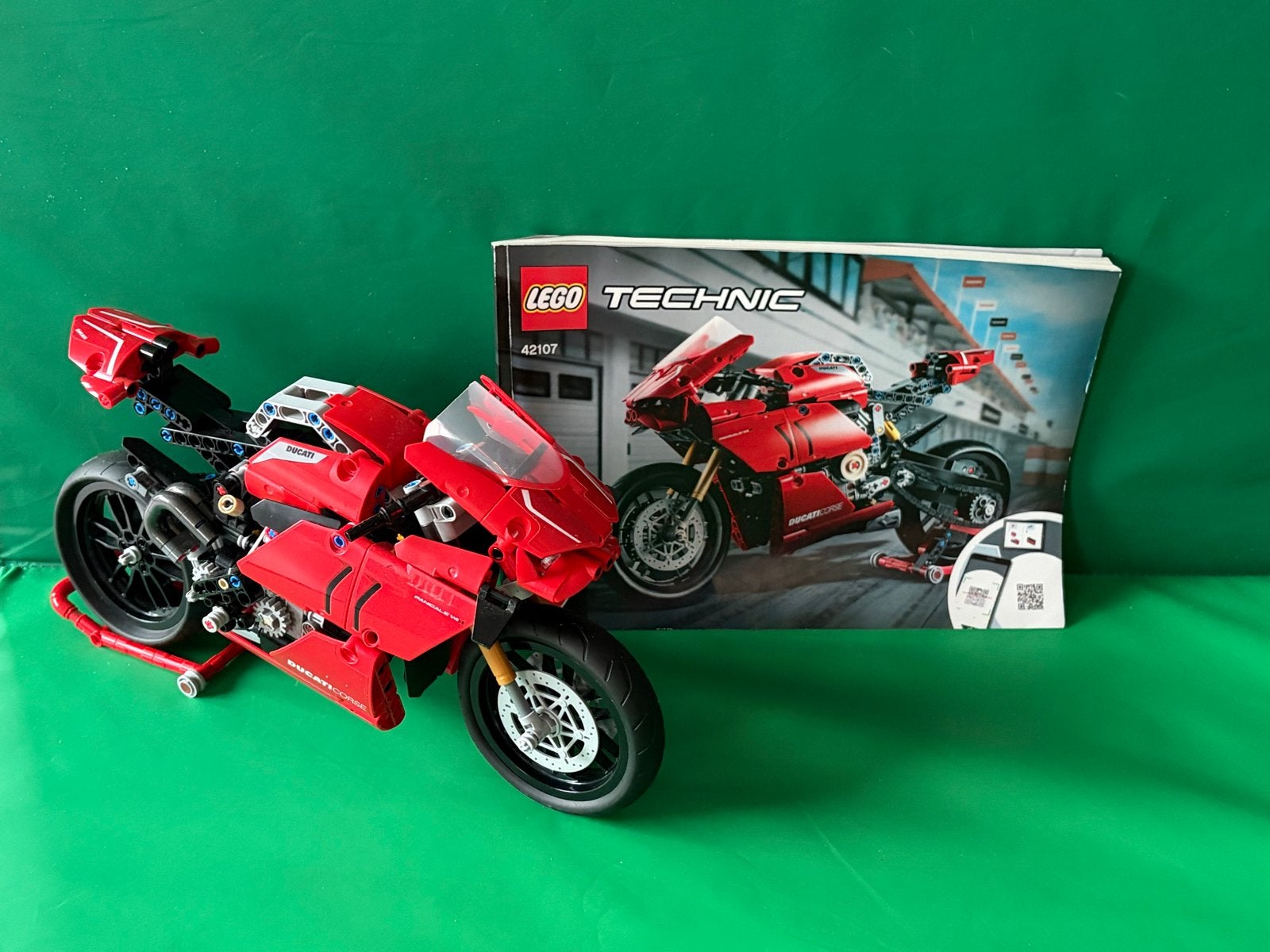 LEGO Technic 42107 Ducati Panigale V4 R met boekje, Ophalen of Verzenden, Gebruikt, Overige merken