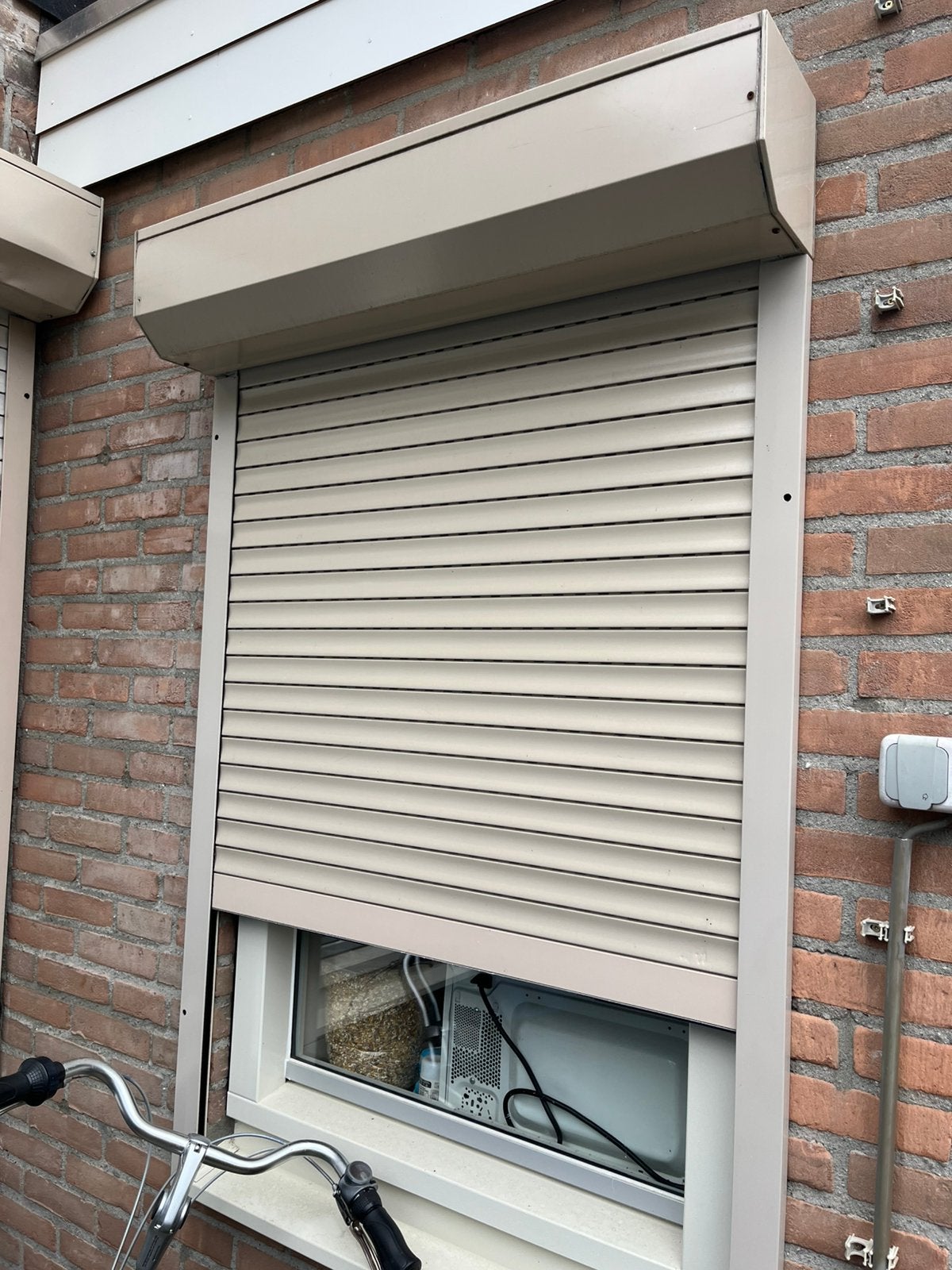 Handmatig rolluik, Ophalen, Gebruikt, Minder dan 100 cm, 100 tot 150 cm