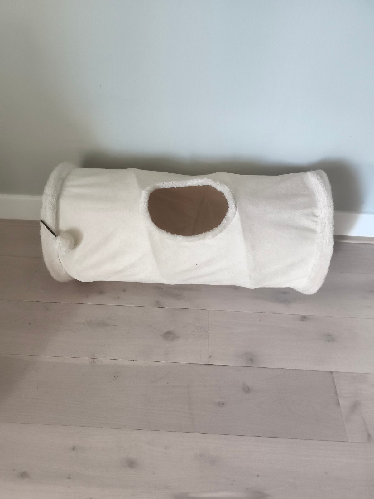 Leuke speeltunnel crème, Dieren en Toebehoren, Kattenspeelgoed, Ophalen of Verzenden, Zo goed als nieuw, Speeltunnel