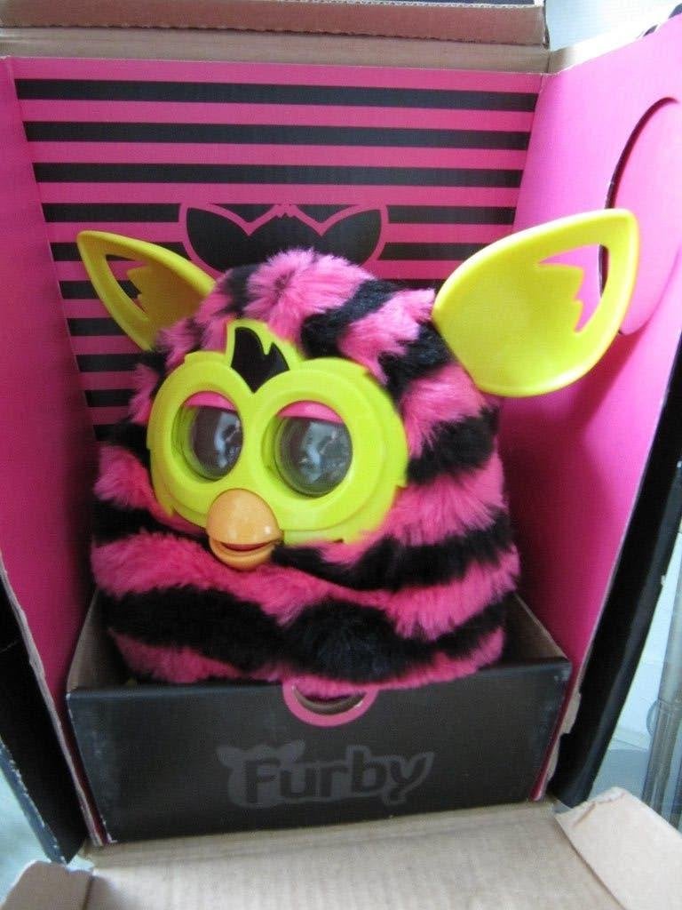 Furby in box., Overige karakters, Overige typen, Ophalen of Verzenden, Zo goed als nieuw