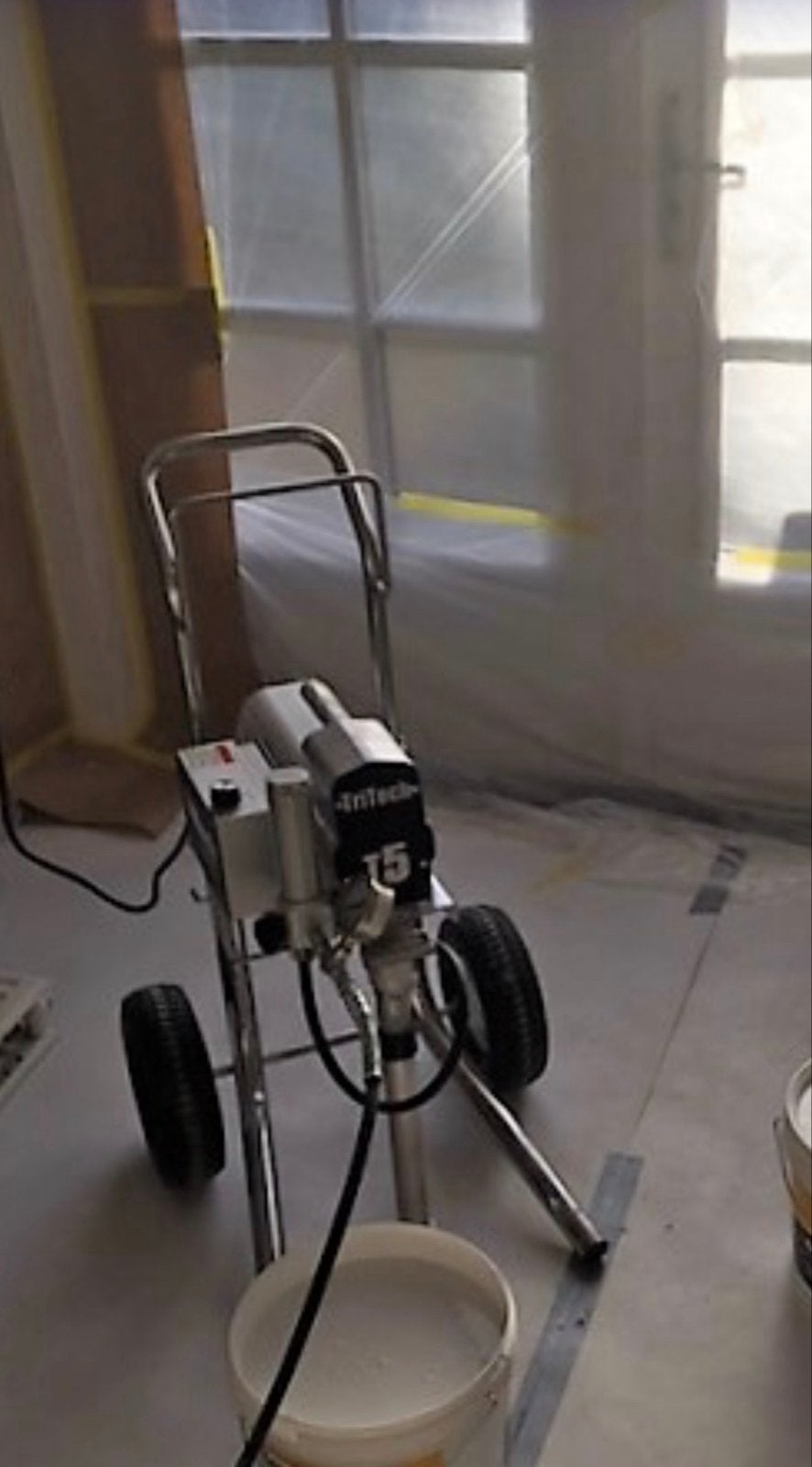 Tritech T5 Verfspuit - Professionele Airless Spuit, Doe-het-zelf en Verbouw, Schildersmaterialen, Ophalen, Gebruikt, Verfspuit of Verfpomp