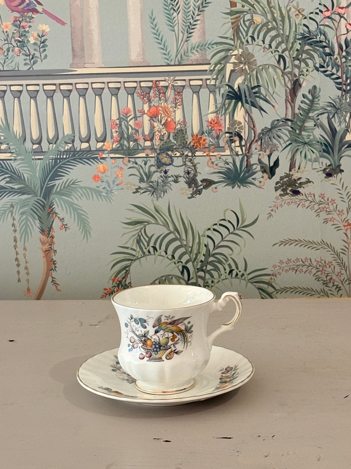 Vintage Queens Fine Bone China The Queens Collection Kop en, Antiek en Kunst, Ophalen of Verzenden