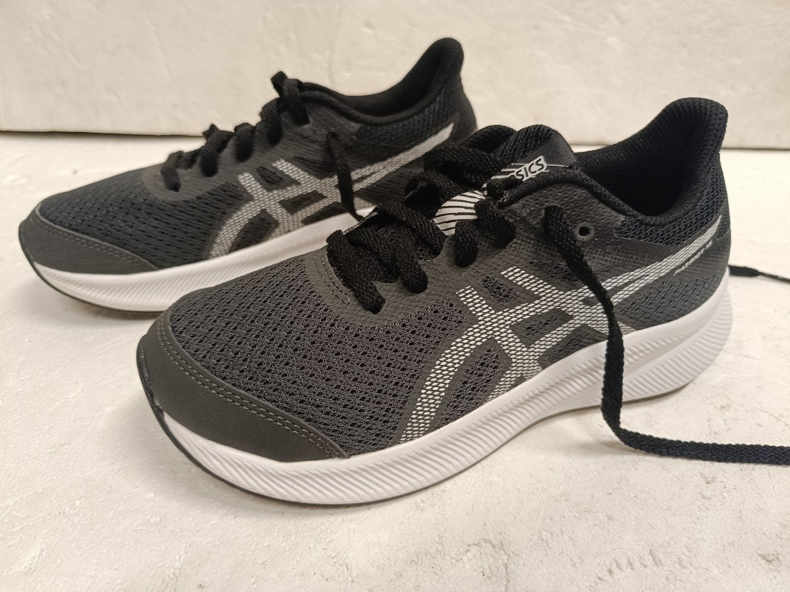 asics hardloopschoenen maat 34,5 (21,5cm) izgst, Hardloopschoenen, Ophalen of Verzenden, Asics, A