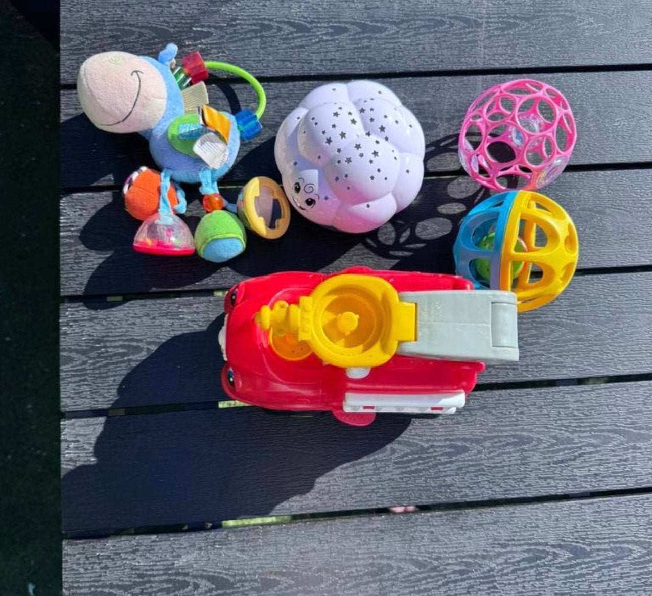 Baby speelgoed set - rammelaars, ballen & brandweerauto, Ophalen of Verzenden, Zo goed als nieuw, Overige typen, Met geluid