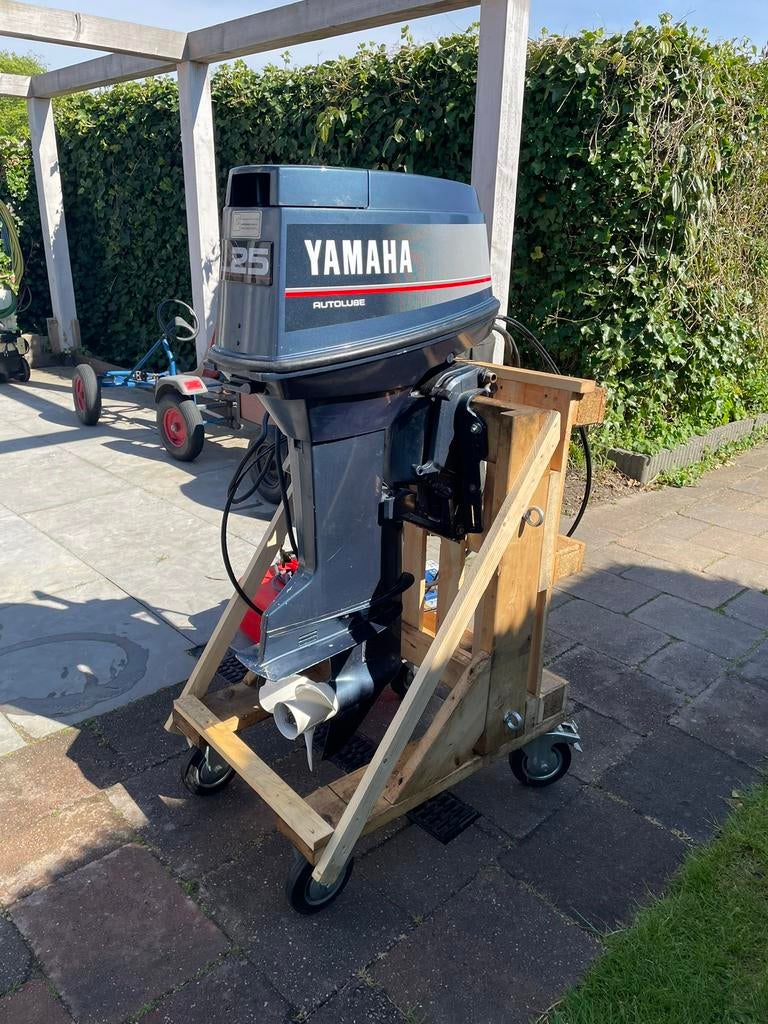 Yamaha 25 pk 3 cilinder in nette staat, Watersport en Boten, Ophalen, 10 tot 30 pk, Gebruikt, Elektrische start