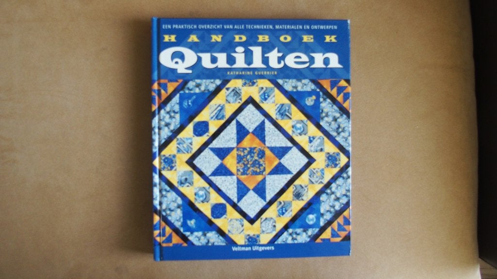 Handboek Quilten, Ophalen of Verzenden, Zo goed als nieuw, Borduren en Naaien, Katharine Guerrier