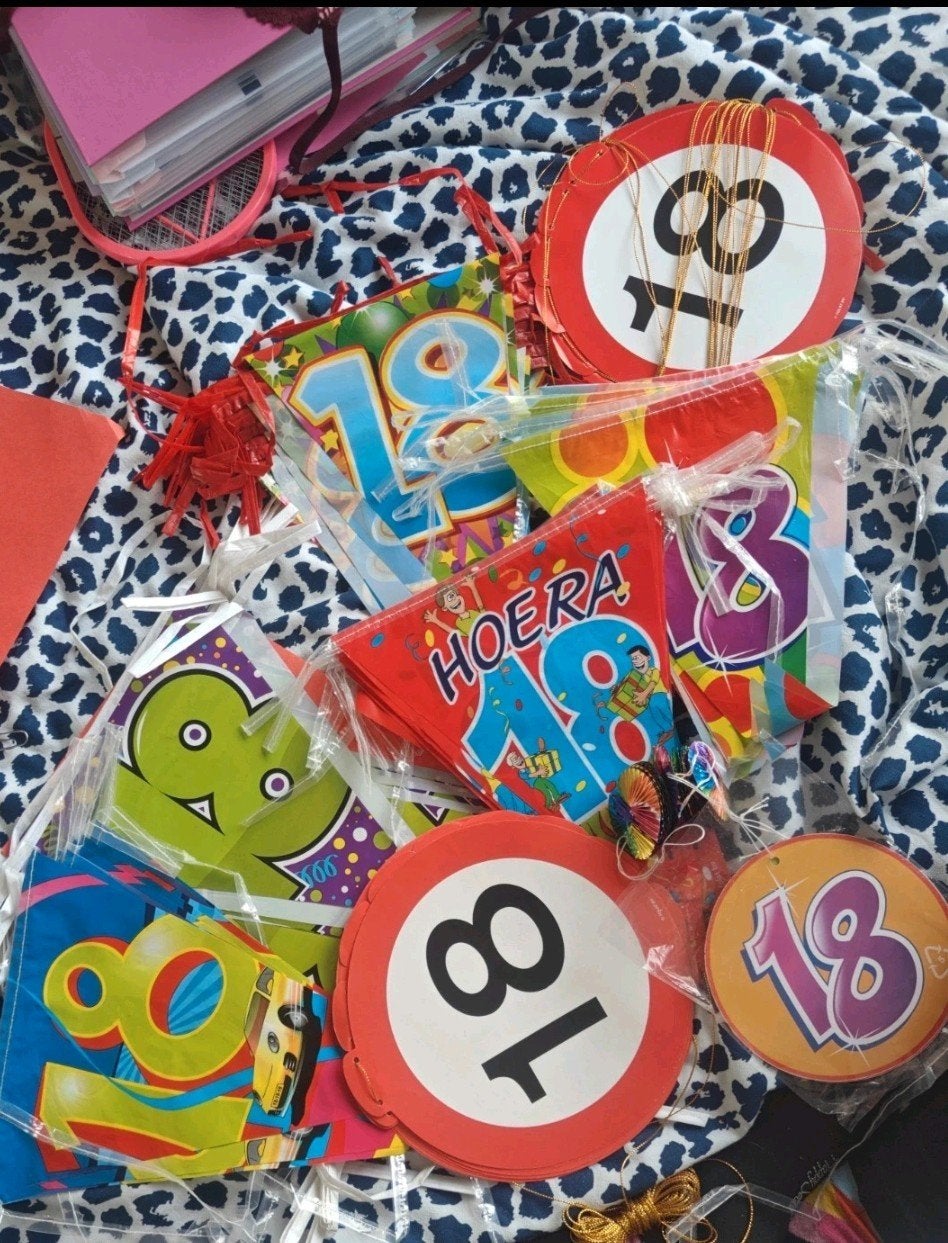 Feestversiering 18 jaar - Hoera 18!, Ophalen of Verzenden, Nieuw, Versiering, Verjaardag