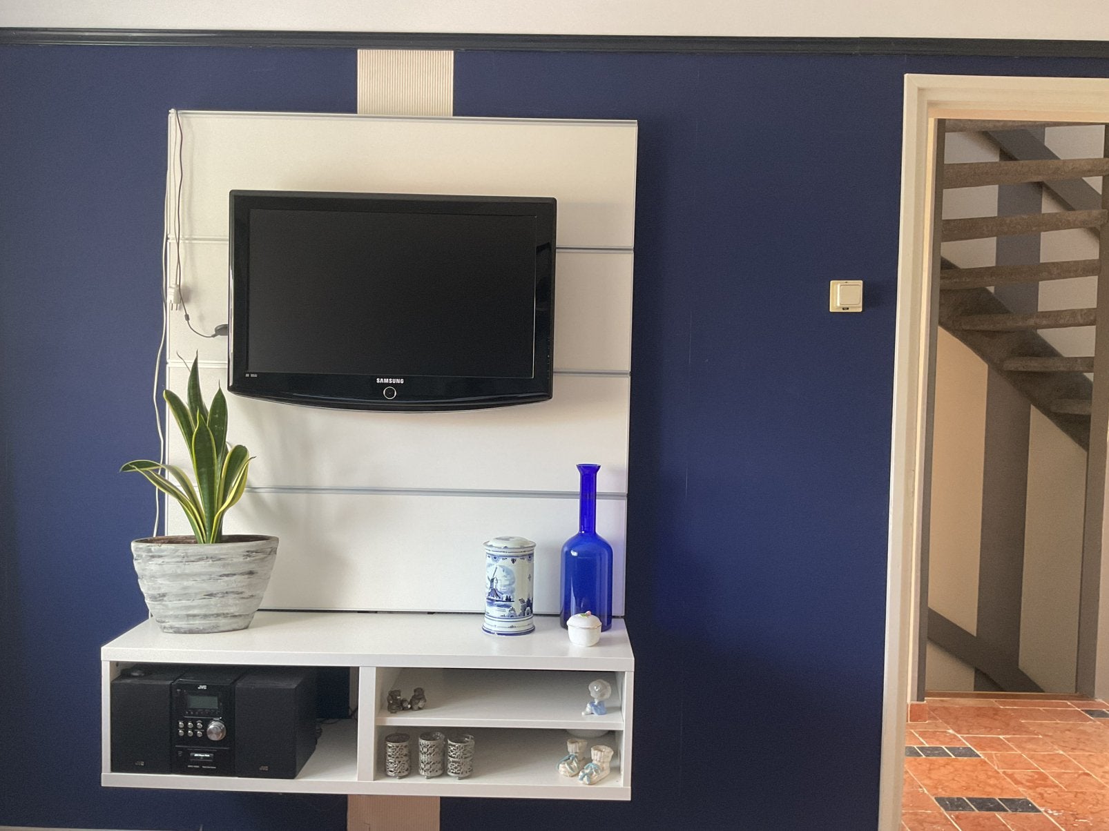 Wandmeubel voot TV, Ophalen, Kunststof, Gebruikt, 150 tot 200 cm