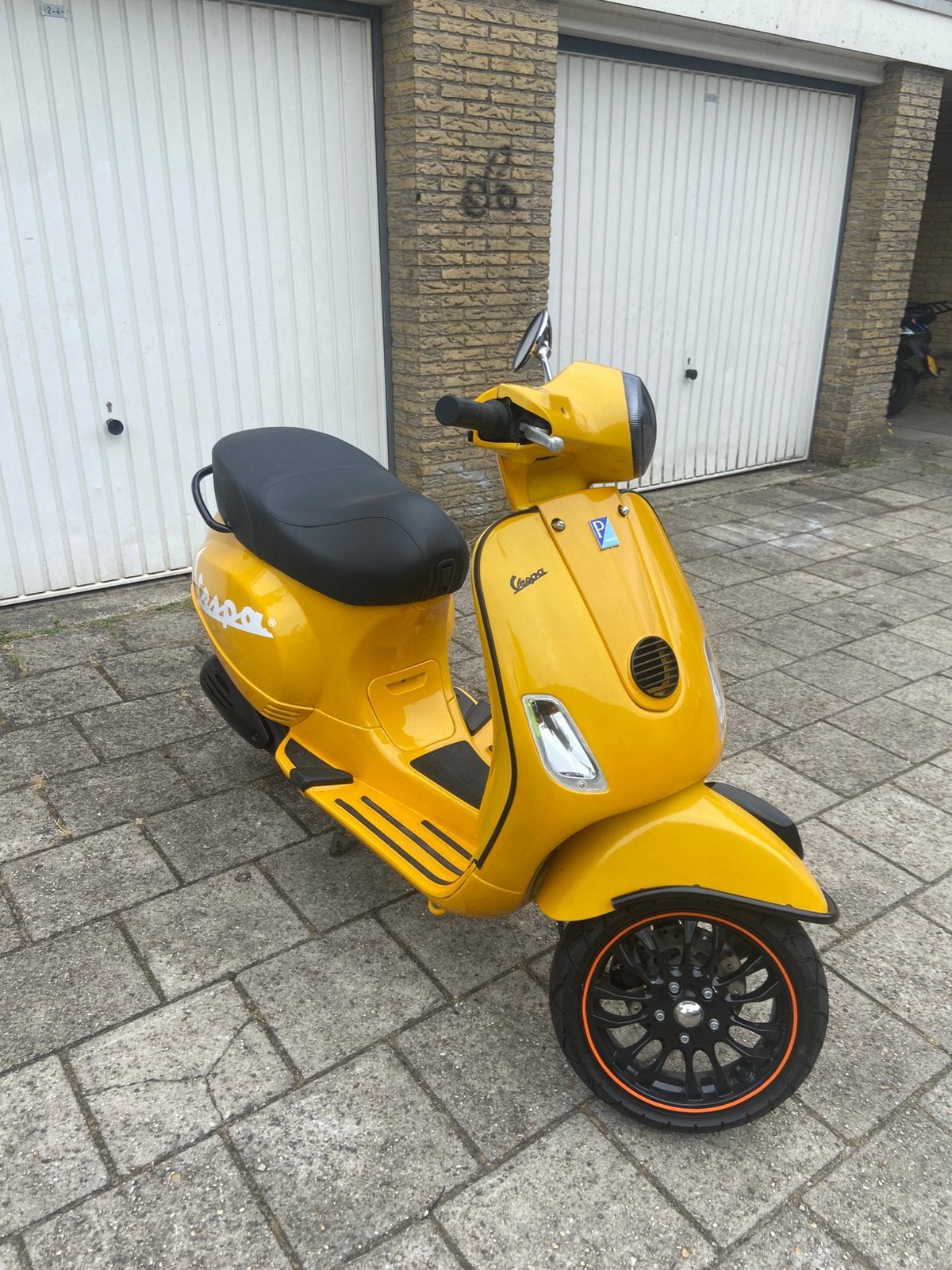 Vespa LX 2takt 50cc (snor), Fietsen en Brommers, Scooters | Vespa, Ophalen of Verzenden, Zo goed als nieuw, Benzine, Overige modellen