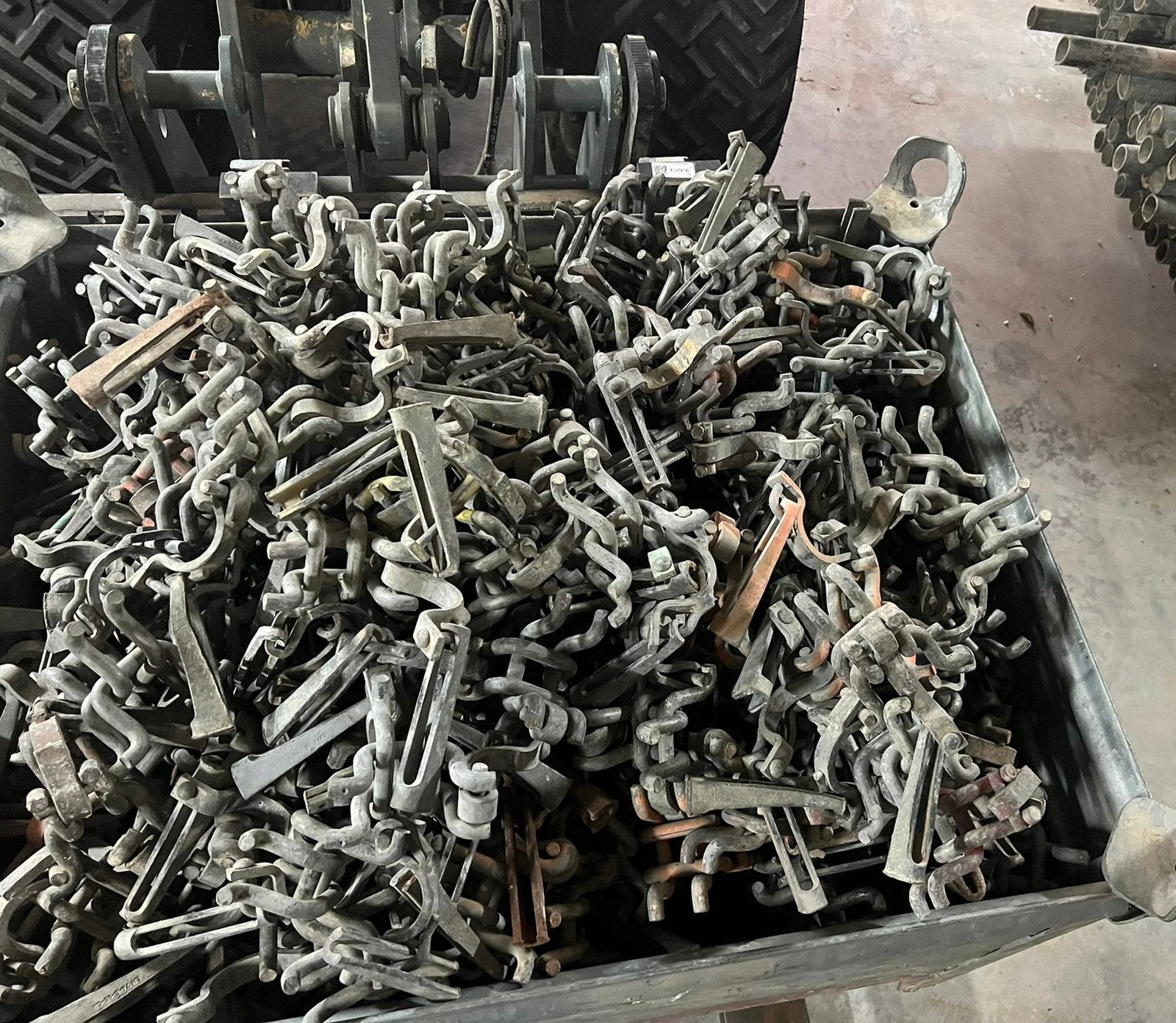 300 haakse klemmen, 50 draaiklemmen, Ophalen, Gebruikt, 100 tot 250 mm, Overige typen