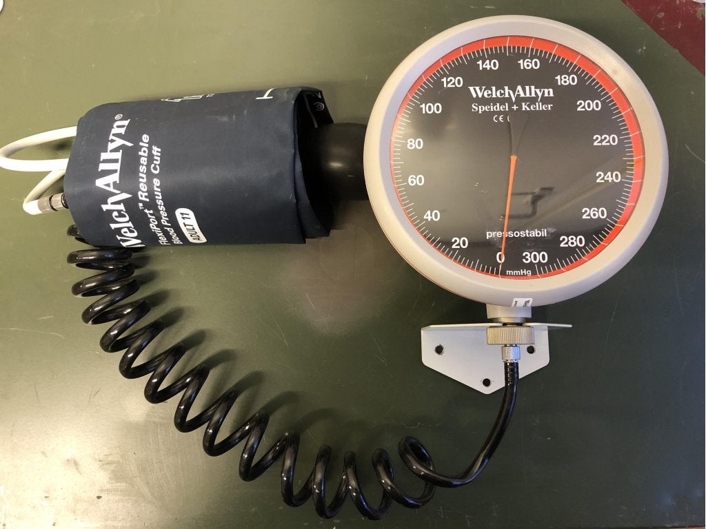 Bloeddrukmeter voor huisartspraktijk wand of bureau, Niet ingevuld, Gebruikt, Niet ingevuld, Ophalen of Verzenden