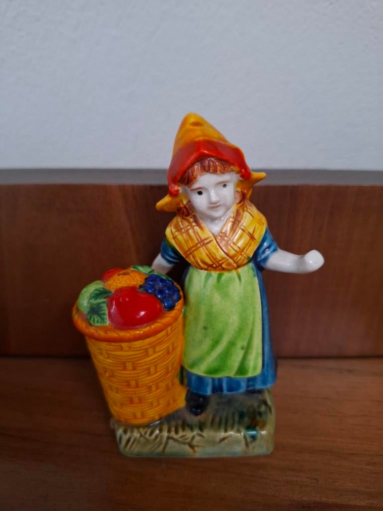 Vintage Japanse tandenstokerhouder - Meisje met mand, Ophalen of Verzenden