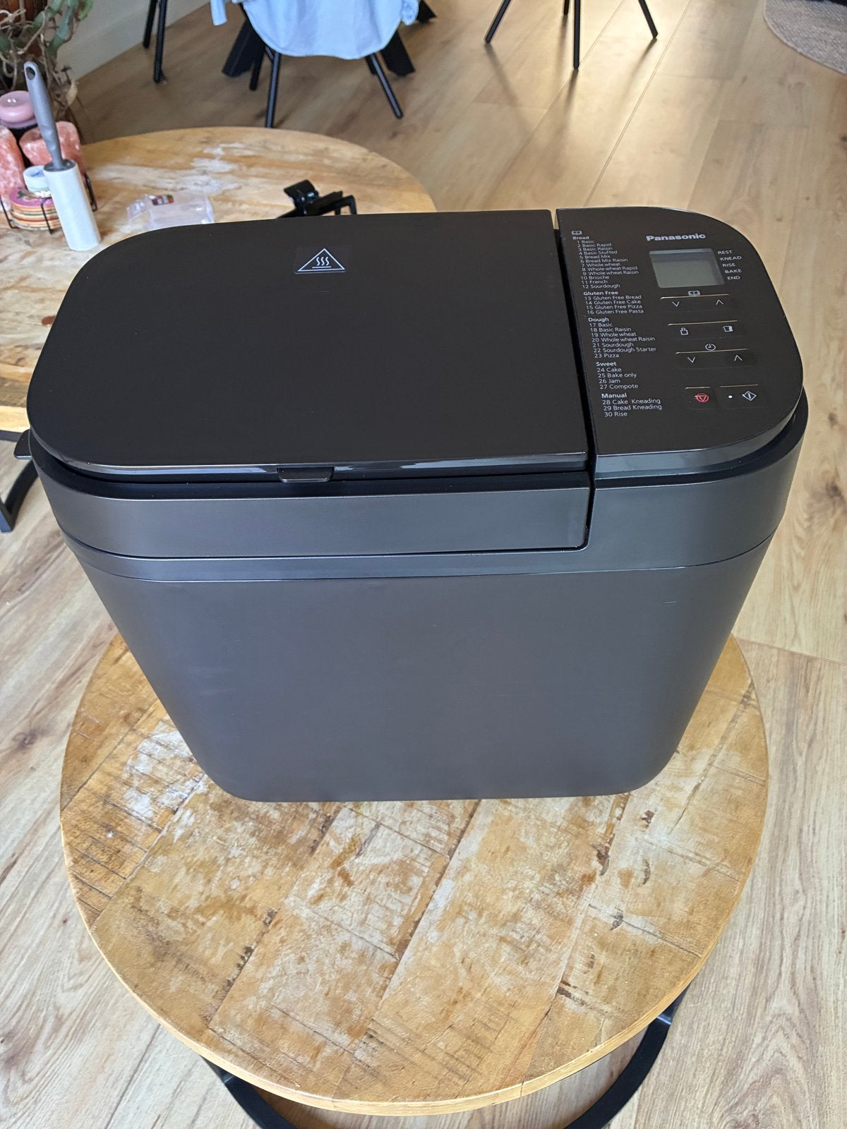Panasonic Automatische Broodbakmachine - Vers Brood Thuis, Meer dan 10 programma's, 800 tot 1200 gram deeg, Zo goed als nieuw
