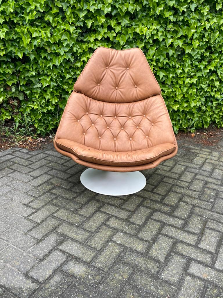 Artifort F588 Geoffrey Harcourt, draaibaar fauteuil, Huis en Inrichting, Fauteuils, Ophalen, Zo goed als nieuw, F588, 75 tot 100 cm