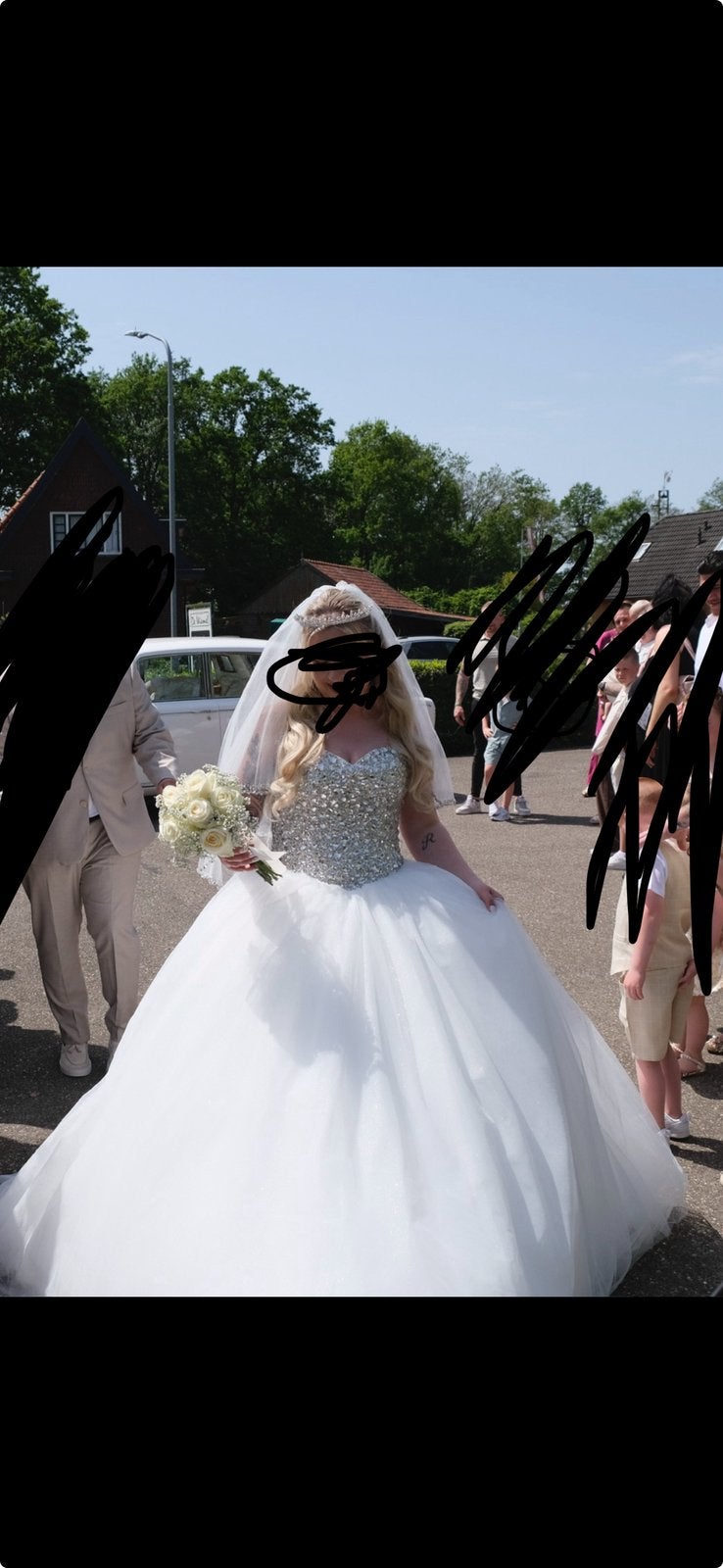 Alberto axu trouw jurk, Kleding | Dames, Trouwkleding en Trouwaccessoires, Ophalen of Verzenden, Zo goed als nieuw, Trouwjurk
