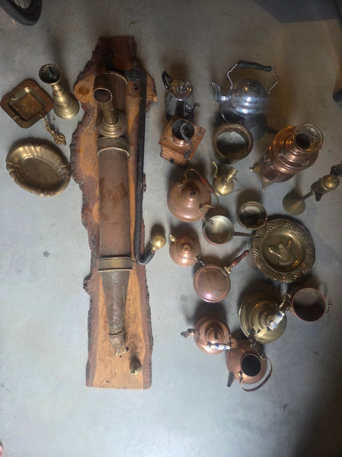 Diverse koperen en bronzen decoratieve items, Ophalen, Koper