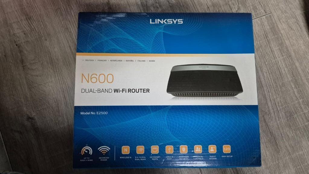 Linksys E600 Router, Ophalen, Zo goed als nieuw