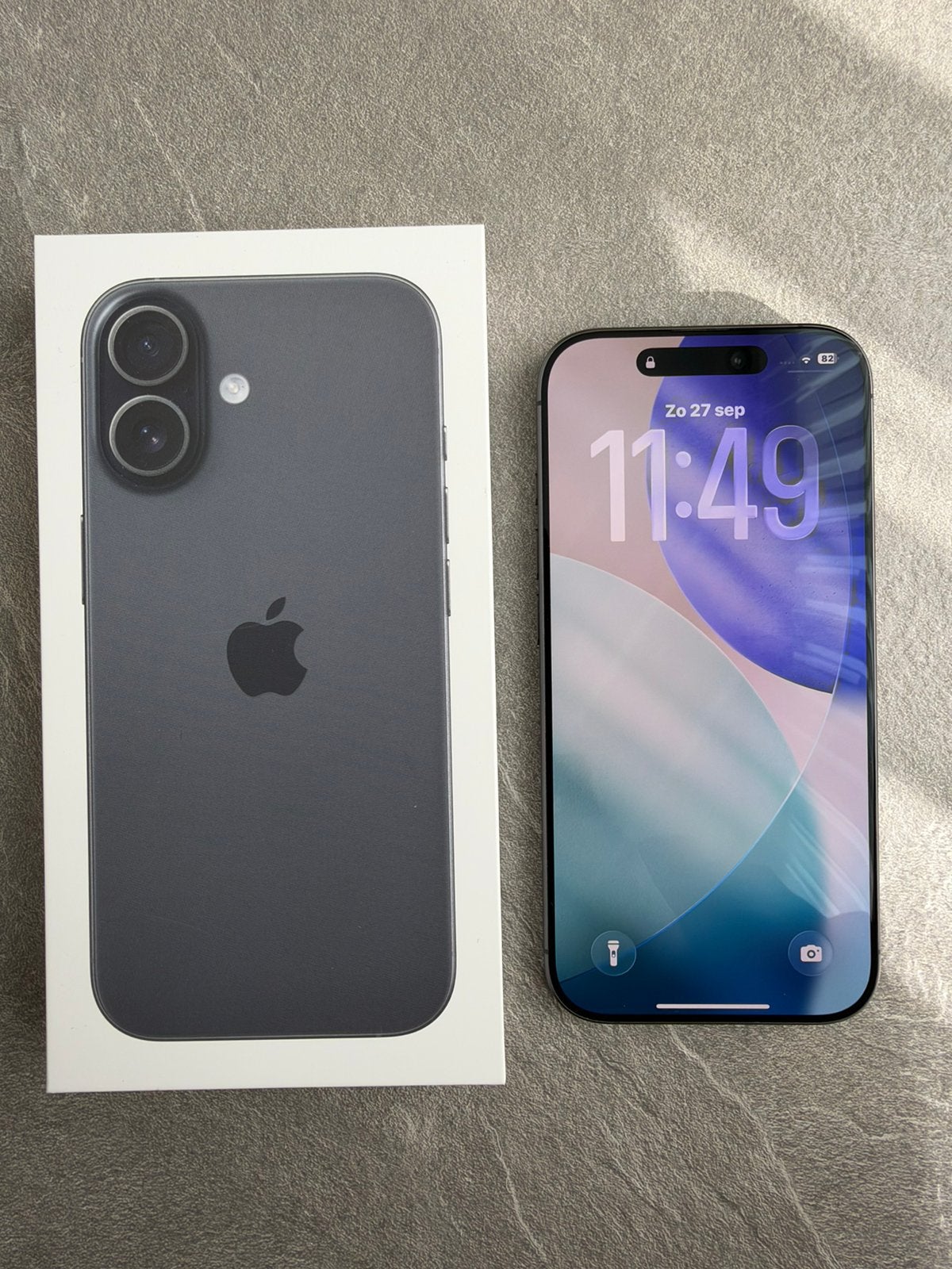 ZEER NETTE Apple iphone 17 in kleur zwart 256GB + Garantie!, Telecommunicatie, Overige modellen, Zwart, Zo goed als nieuw, Zonder simlock