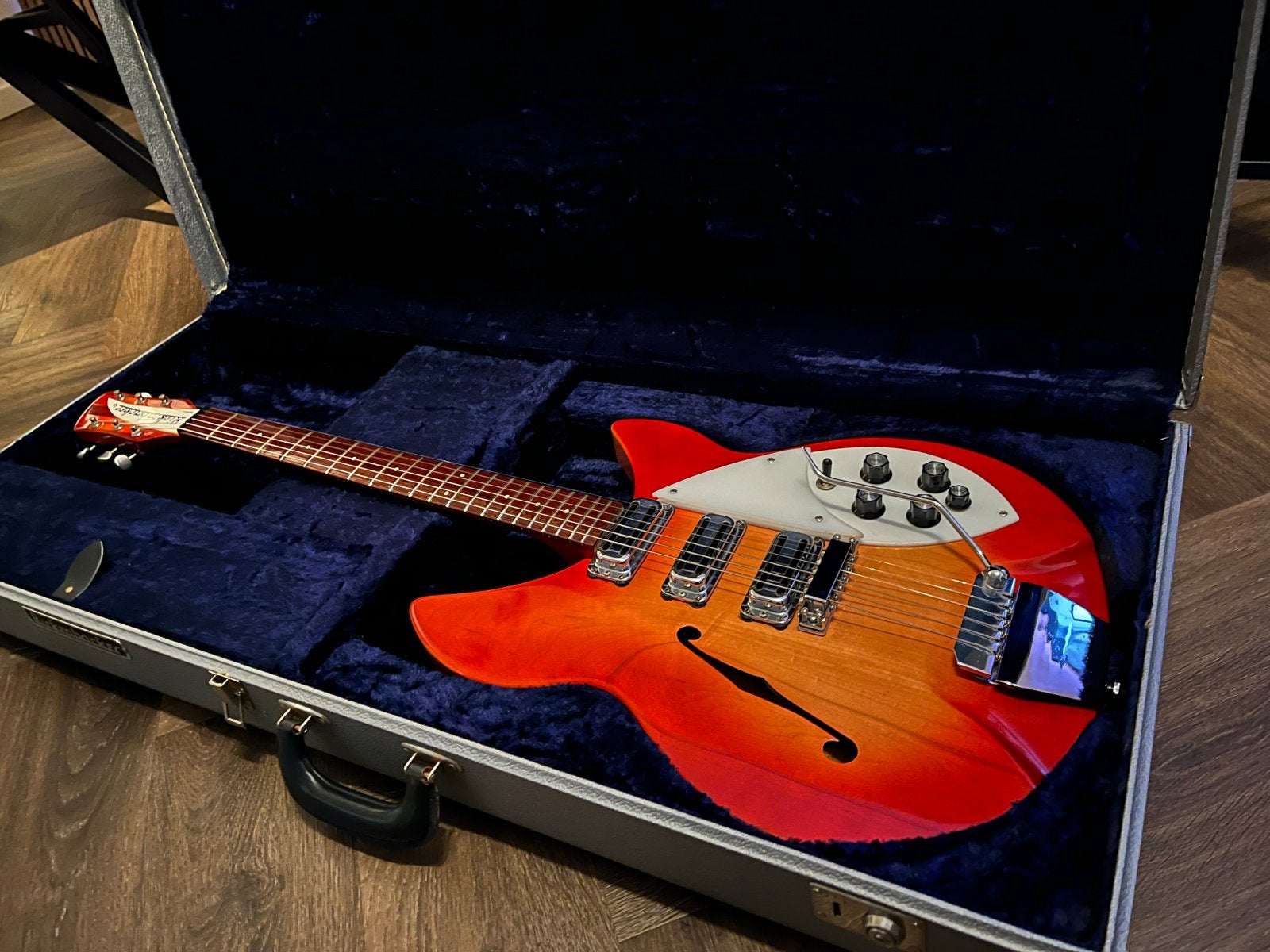 Vintage Rickenbacker 345 (RM model 1998) Fireglo uit 1967.