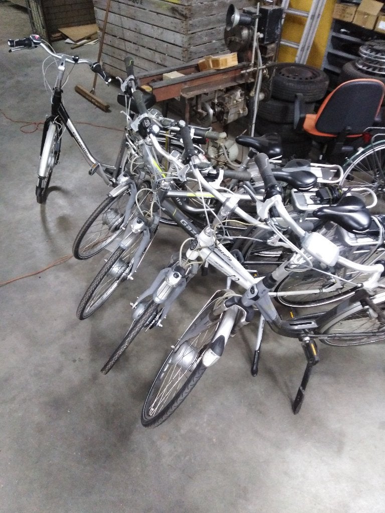 partij elektrische fietsen, Fietsen en Brommers, Minder dan 30 km per accu, Gebruikt, Ophalen of Verzenden, Cortina