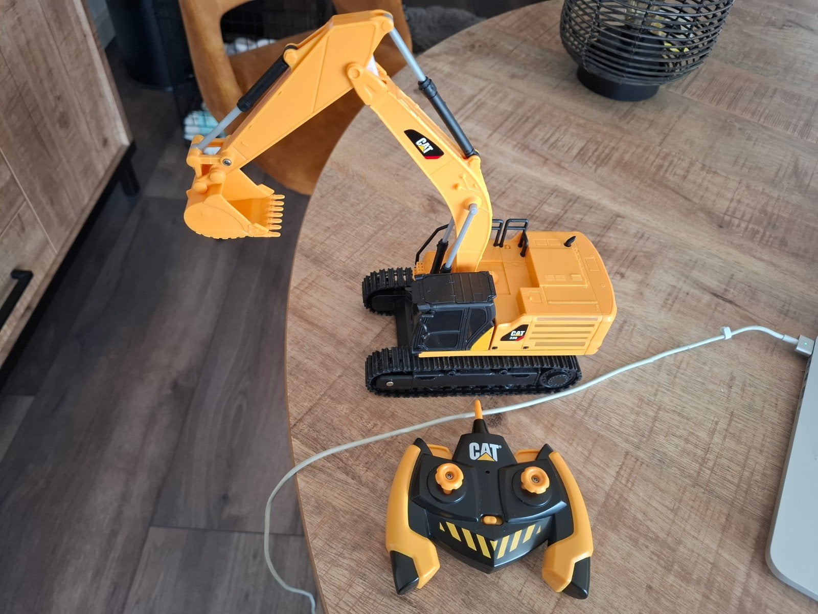 Hydraulische Graafmachine, Ophalen, Zo goed als nieuw, Afstandsbediening