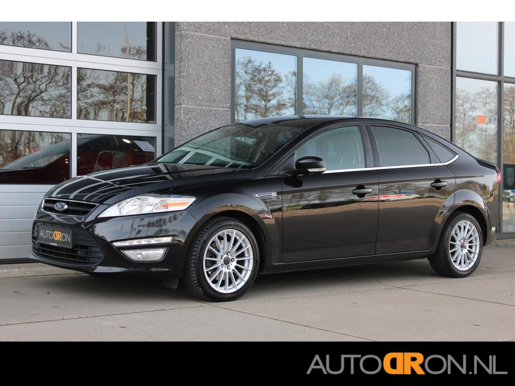 Ford Mondeo 1.6 EcoBoost Trend Hatchback Navigatie Stoelverw, Auto's, Voorwielaandrijving, Stof, Gebruikt, Zwart