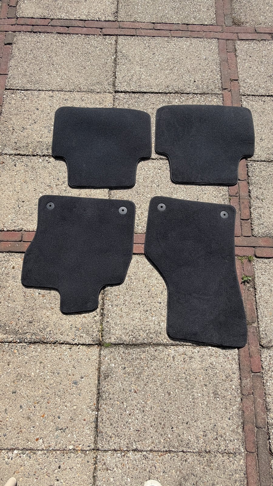 Nieuwe en originele VW Passat B8 automatten (set van 4), Ophalen of Verzenden, Nieuw