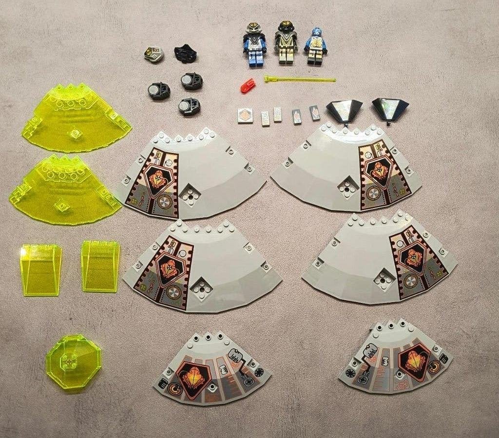 Onderdelen en minifigs voor ser 6975  Alien Avenger, Gebruikt, Overige thema's, Lego, Ophalen of Verzenden