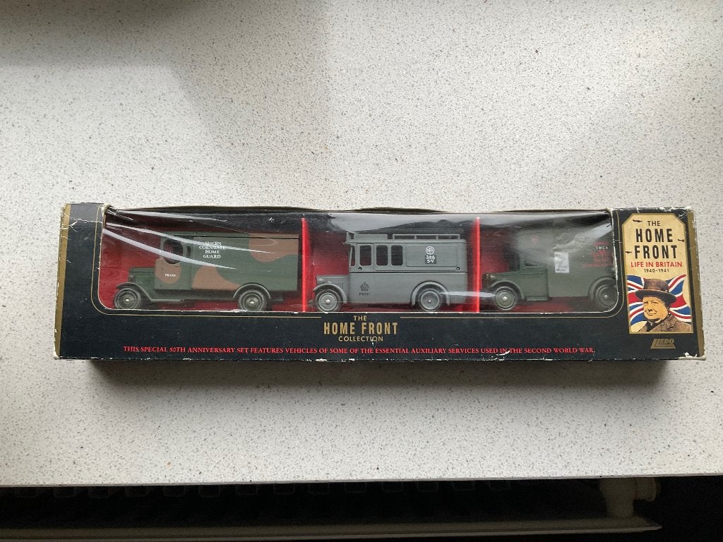 Lledo Days Gone The Home Front 1940-1941 speciale set van 3, Verzenden, Zo goed als nieuw, Bus of Vrachtwagen, Overige merken