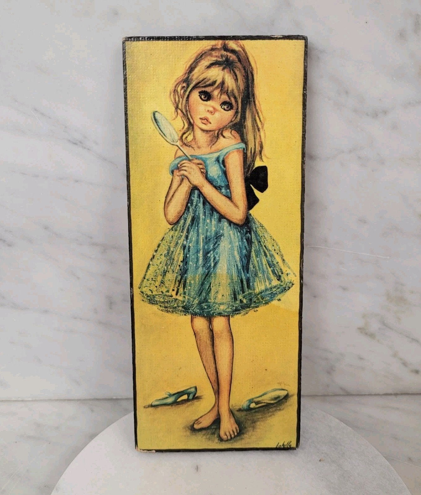 Big Eyes - Jolylle - meisje in blauwe jurk, Ophalen of Verzenden, Huis en Inrichting