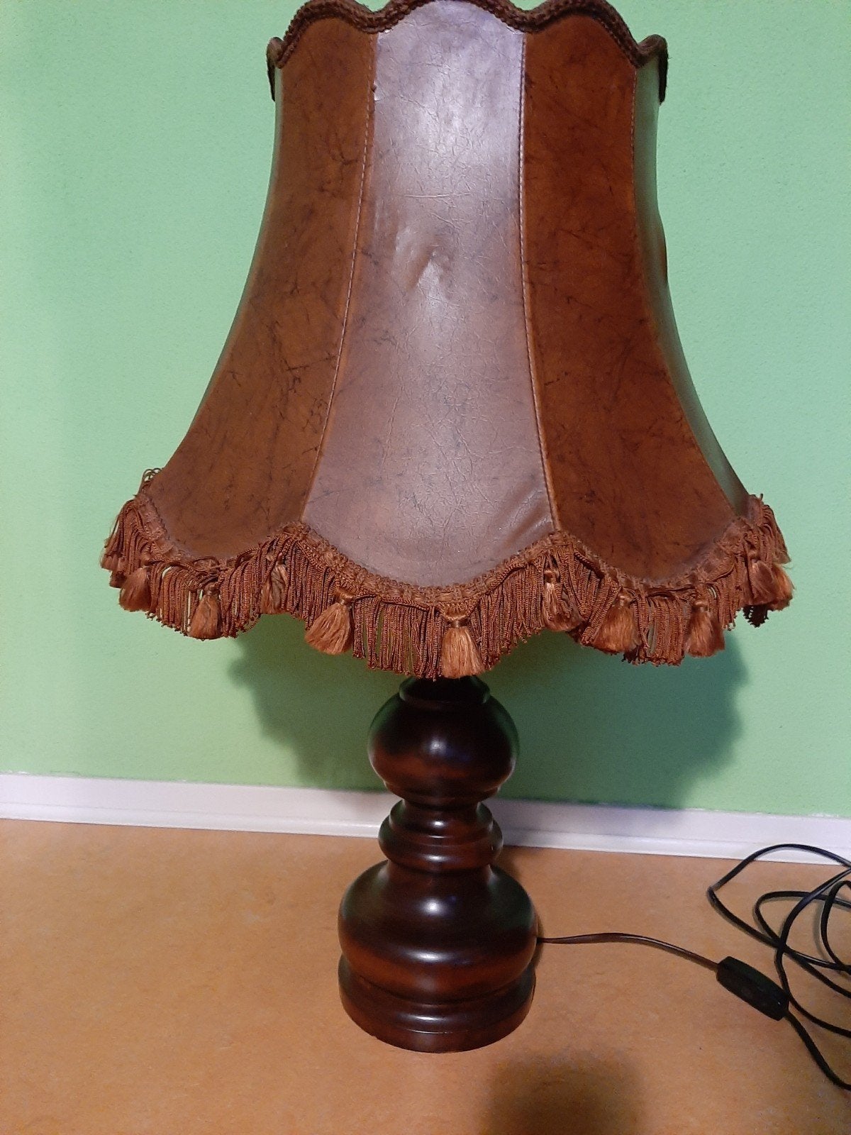 Vintage lamp met varkensblaas lampenkap, Ophalen
