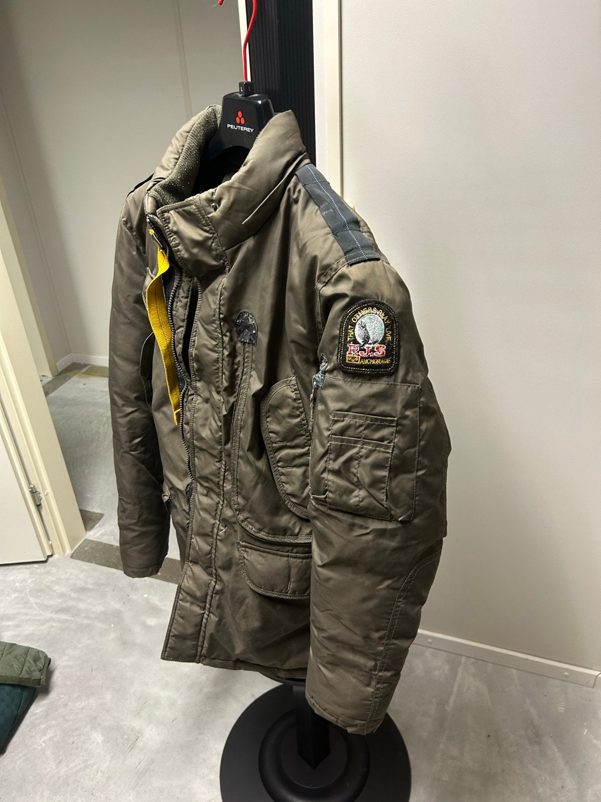 Parajumpers heren winterjas - Maat L, Ophalen of Verzenden, Gedragen, Maat 52/54 (L), Groen