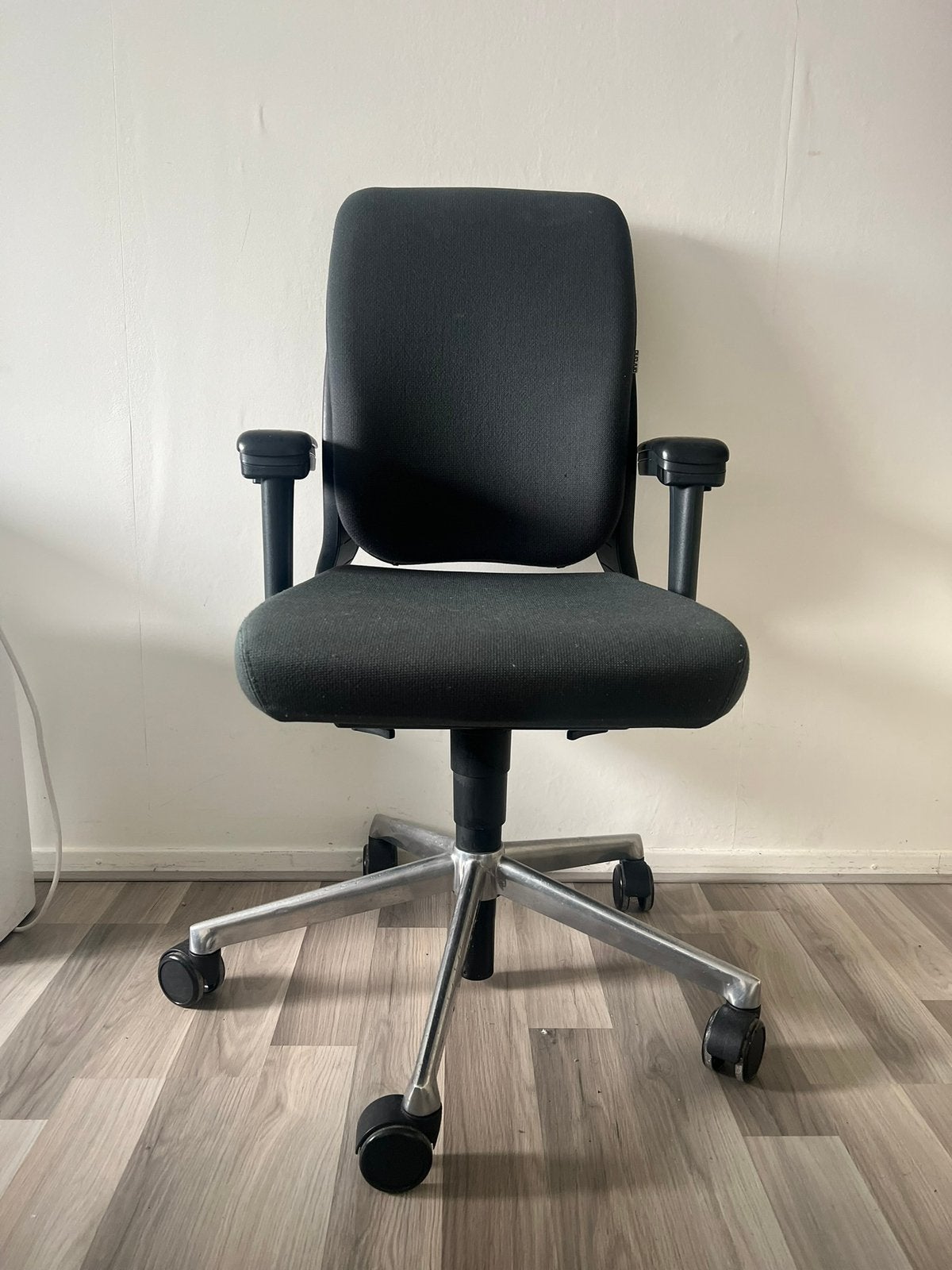 Bureaustoel merk Ahrend in nette staat., Ophalen of Verzenden, Ergonomisch, Zo goed als nieuw, Grijs