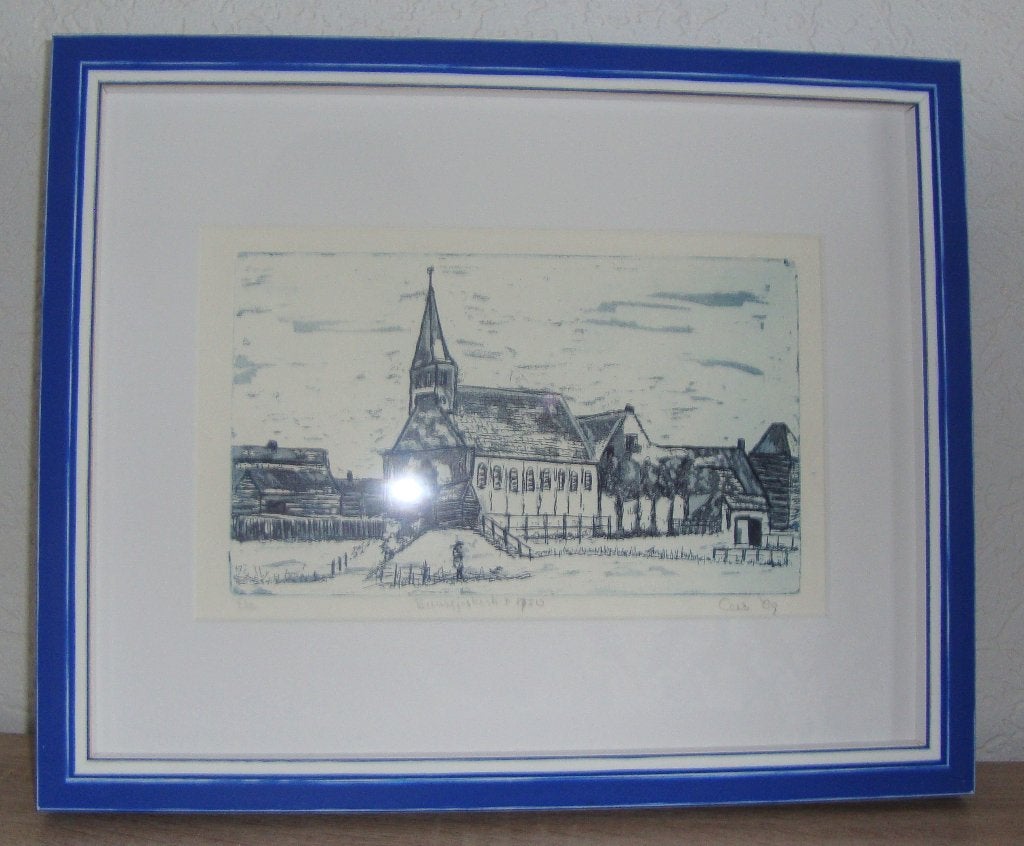 Andijk , buurtjeskerk mooie ets / nieuw ingelijst, Architectuur, Ophalen of Verzenden, Gesigneerd, 16 cm