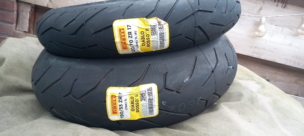 Pirelli Diablo Rosso 2, Ophalen, Nieuw