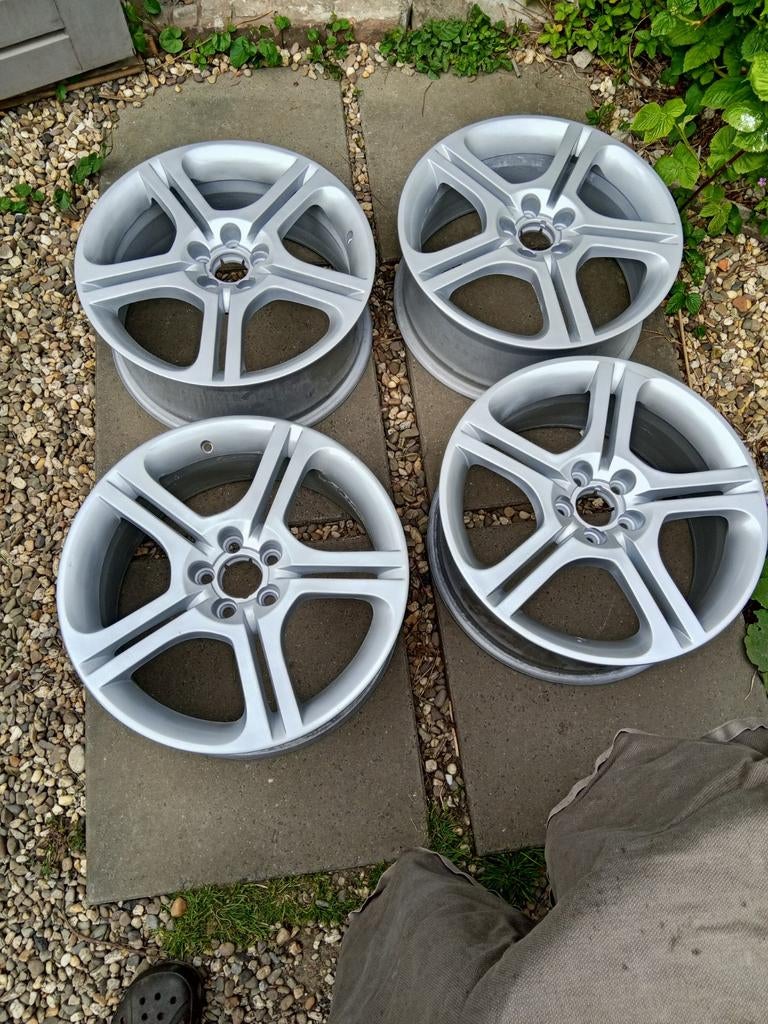 5x100 velgen "17" banden Audi, polo, ibiza, golf4, 215-45-17, Ophalen, 215 mm, Banden en Velgen, 17 inch