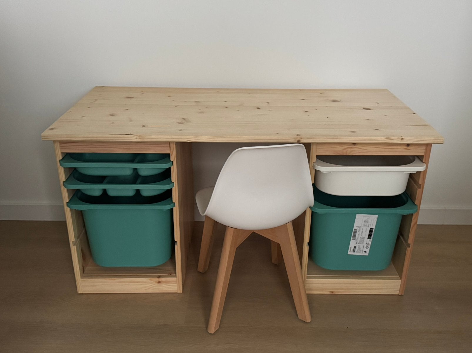 Ikea trofast tafel en stoel, Ophalen, Zo goed als nieuw