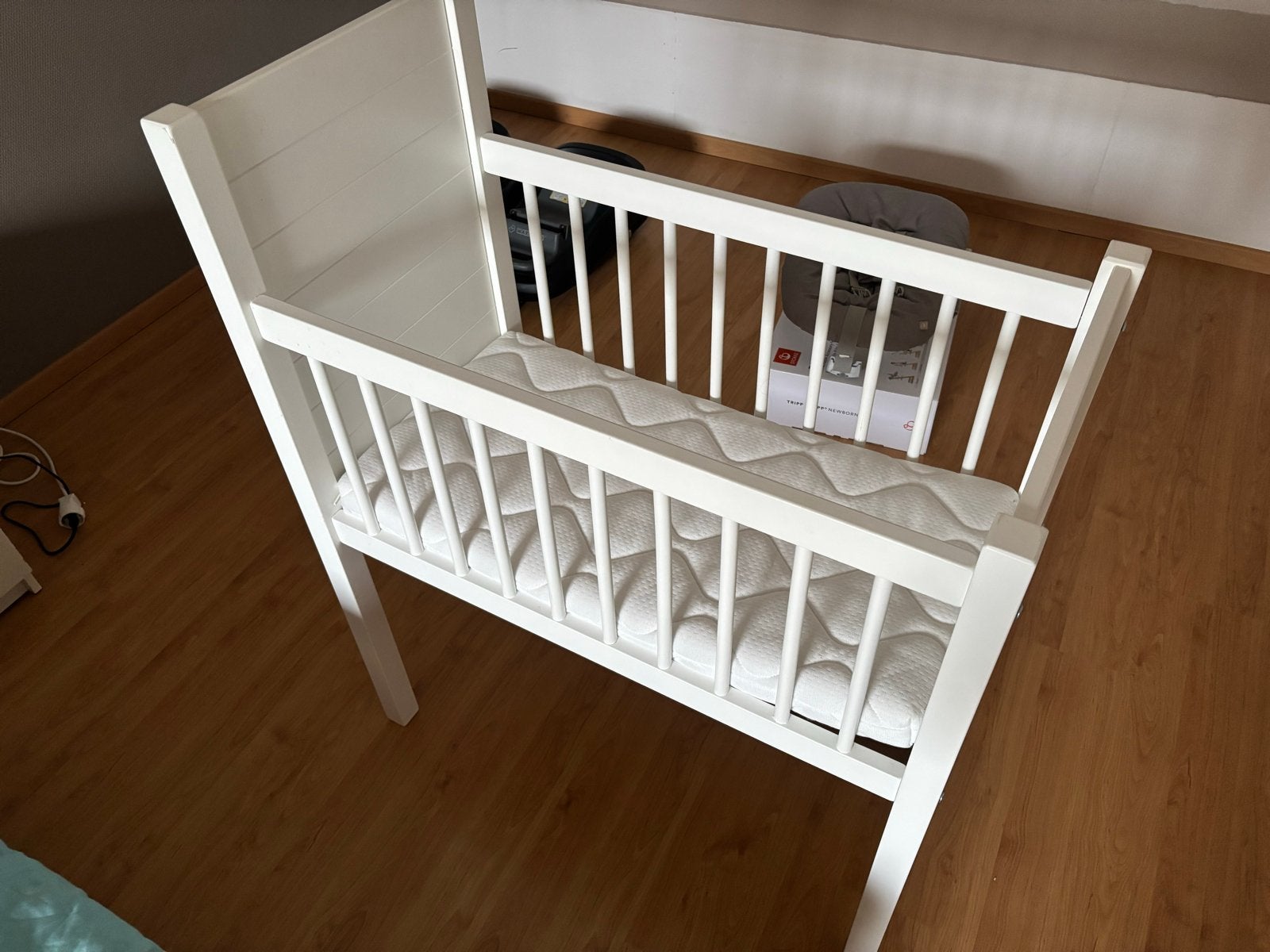 Witte Kinderwieg met Matras - Zo Goed als Nieuw, Ophalen of Verzenden, Zo goed als nieuw, Wieg