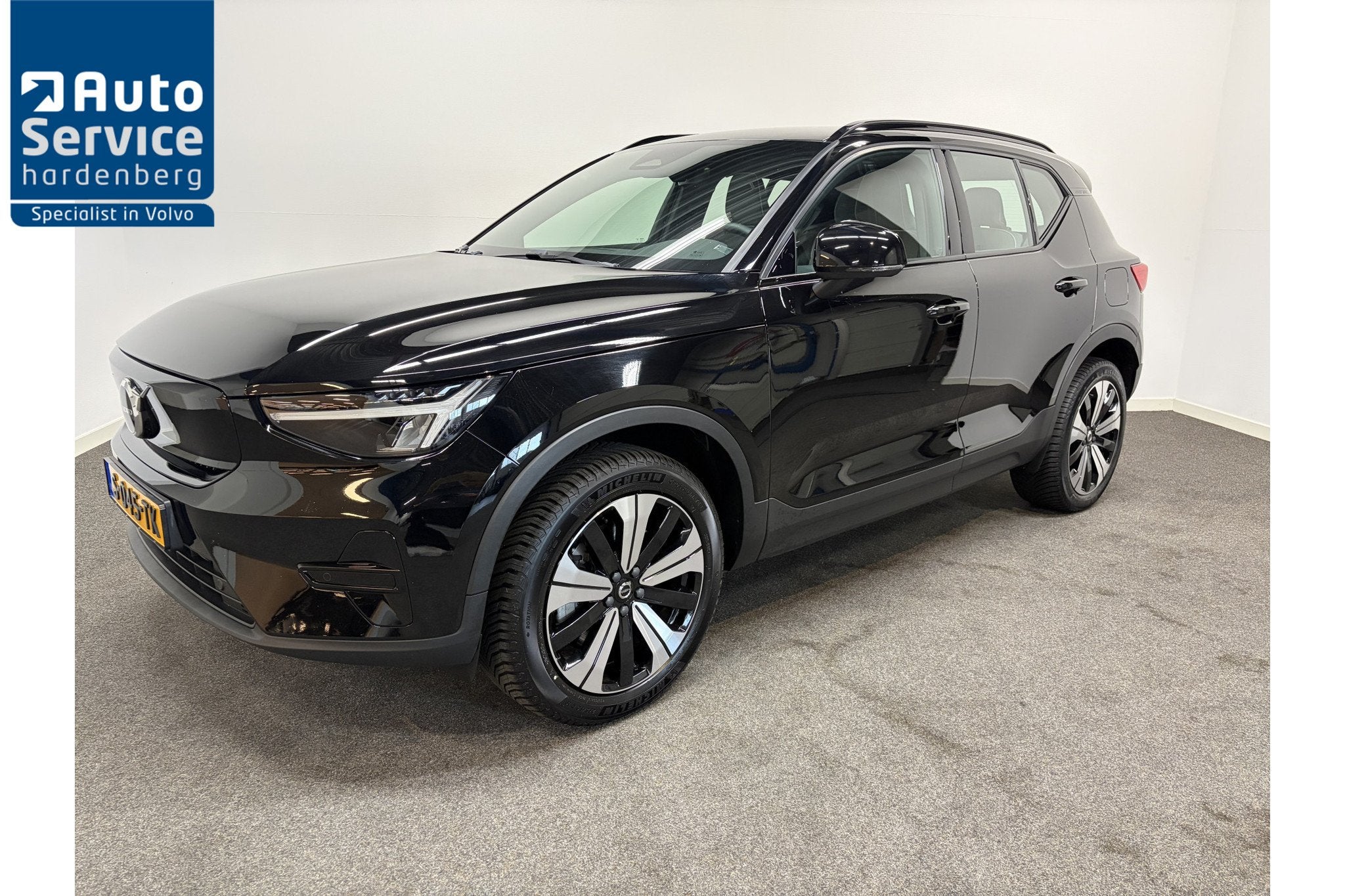 Volvo XC40 Recharge Plus 70 kWh SOH94.8% Warmtepomp/ Stoel &, Dealer onderhouden, Stof, Gebruikt, Huisgarantie
