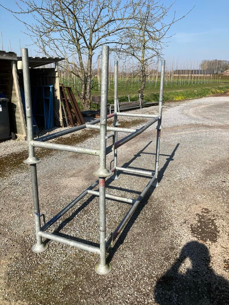 Steigerbokken stapelbaar thermisch verzinkt 190x70cm, Ophalen, Zo goed als nieuw, Overige typen, Minder dan 2 meter