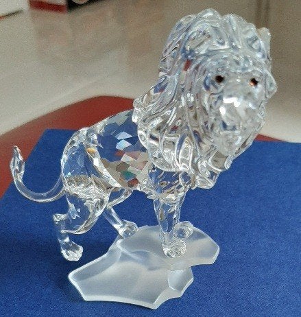 Swarovski Leeuw op rots, Ophalen of Verzenden, Zo goed als nieuw, Figuurtje